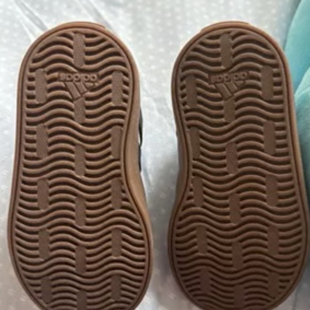 Adidas Toddler sneakers - Picture 3 of 3